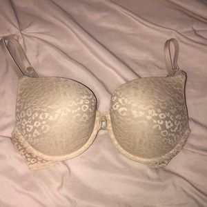 Victoria’s Secret bra